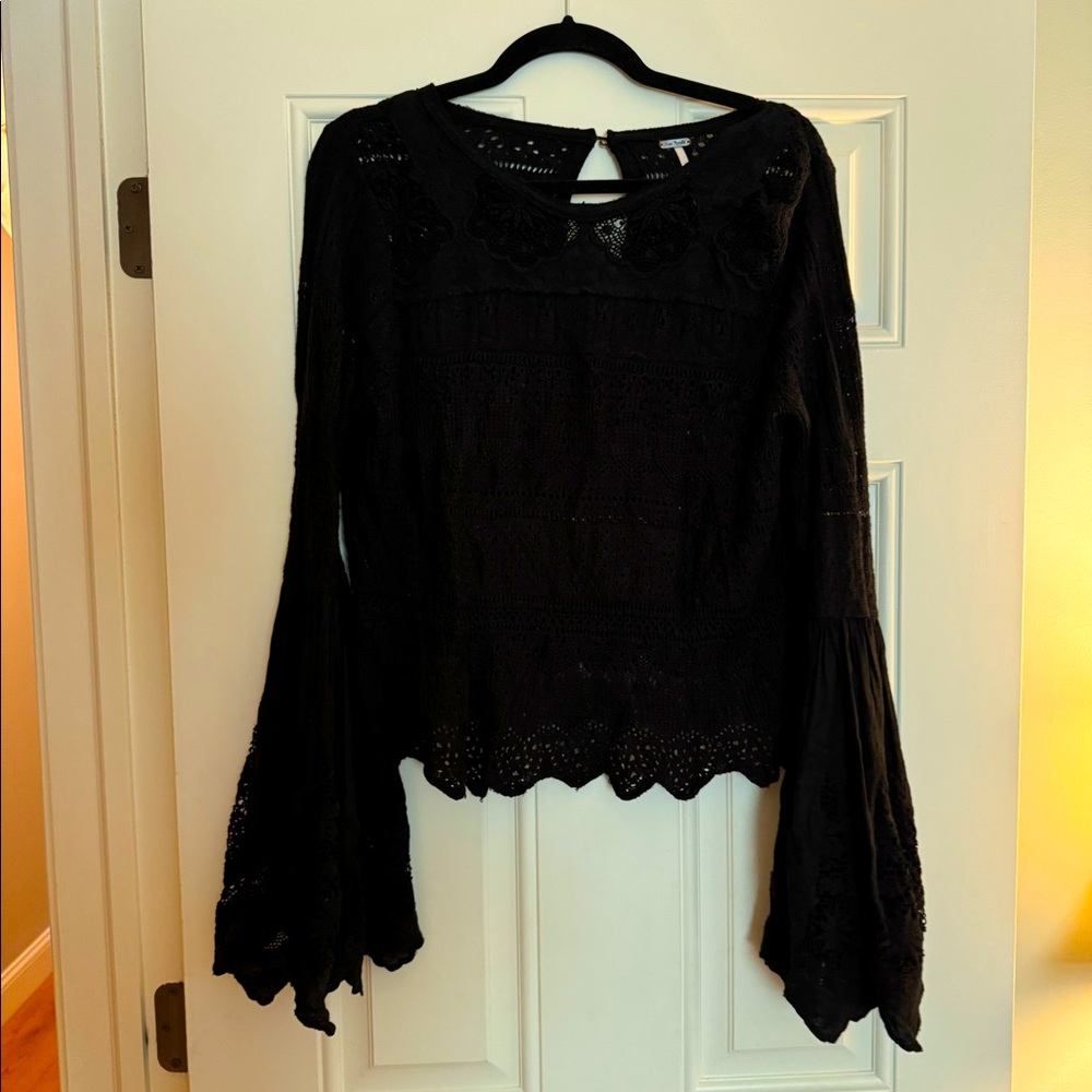 Free people, black lace top